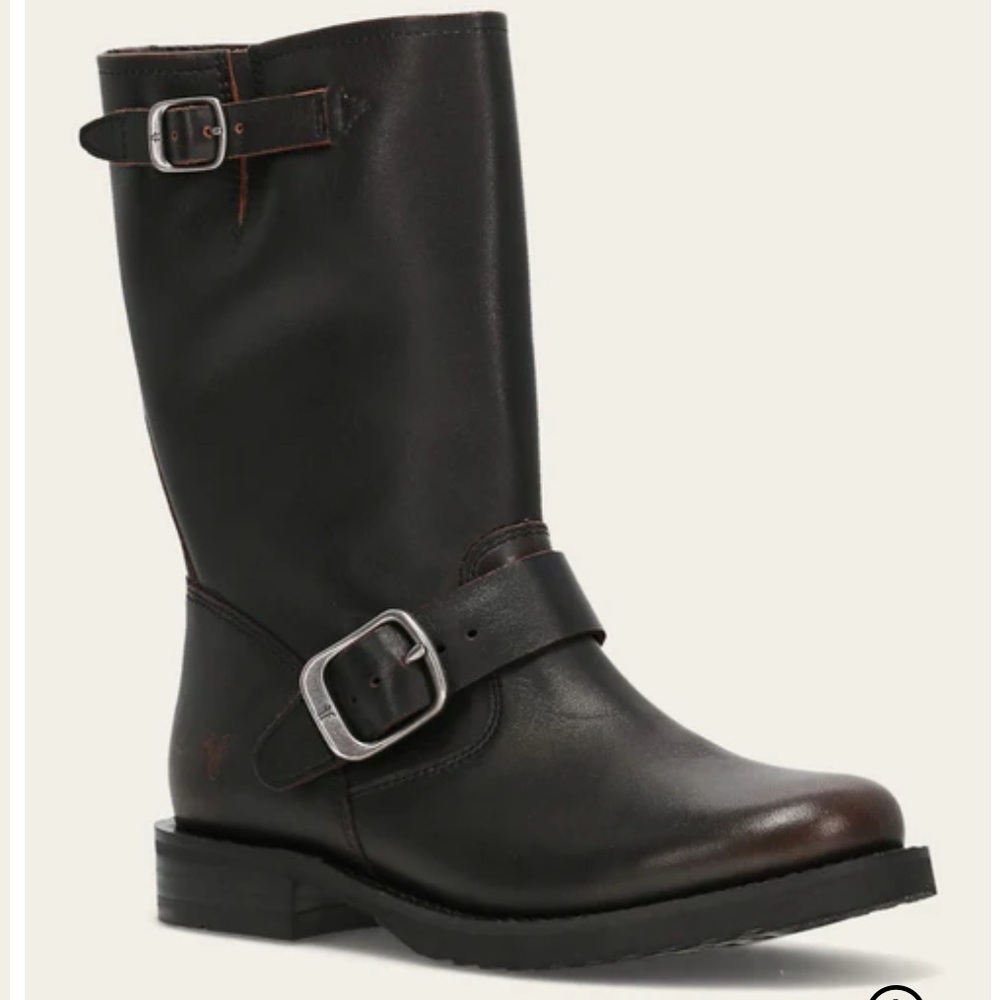 Frye Veronica Flex short boot in antique brown. Brand new size 41.